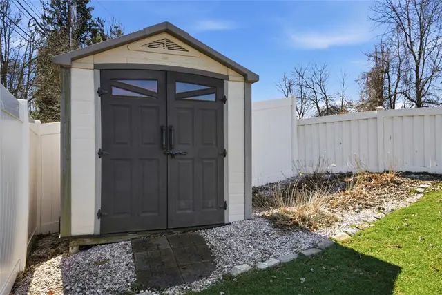 101 Saige Court gallery image 48