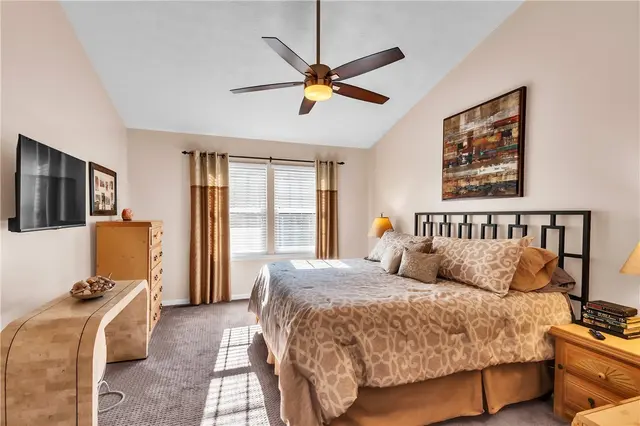 1010 Alpine Drive gallery image 18
