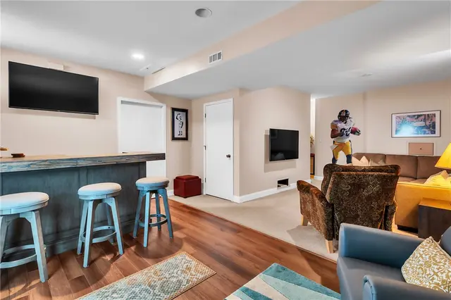 1010 Alpine Drive gallery image 27