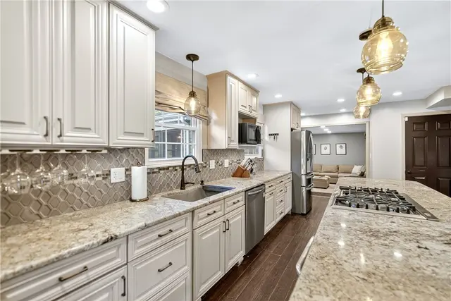 10107 Deer View Point gallery image 9