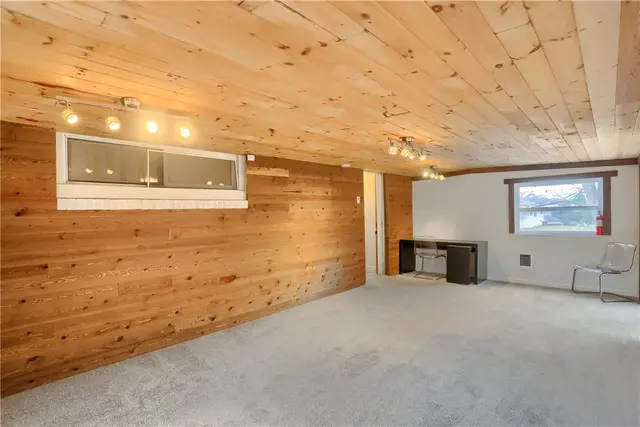 1012 Norton Drive gallery image 11