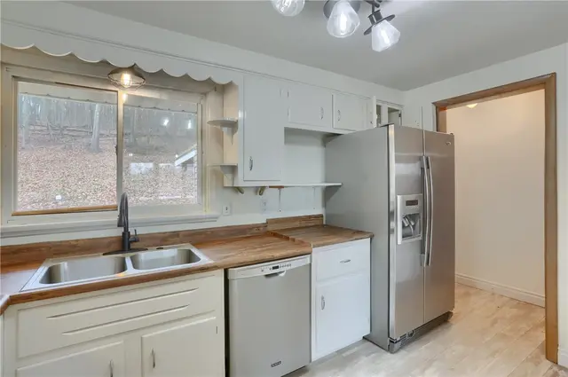 1012 Norton Drive gallery image 36