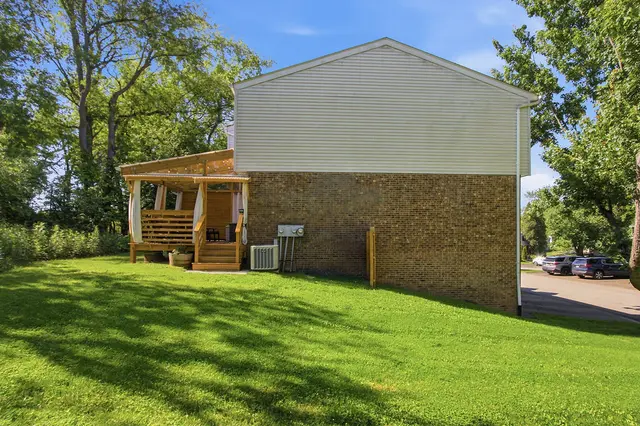 1013 Cottonwood COURT gallery image 19