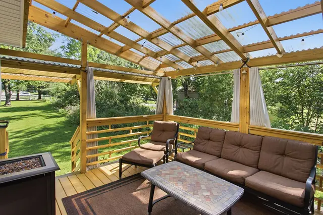 1013 Cottonwood COURT gallery image 21