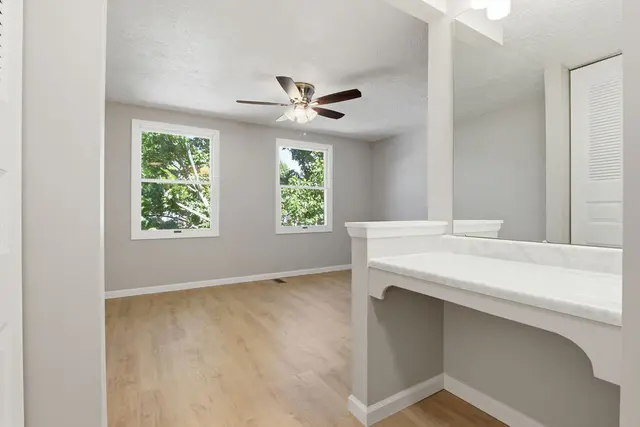 1013 Cottonwood COURT gallery image 31