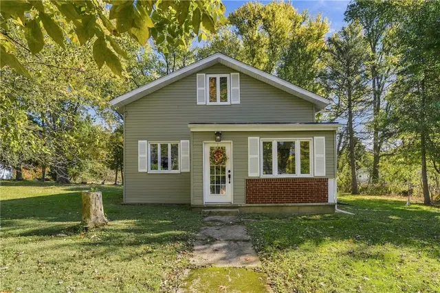 10136 Old Perry Hwy