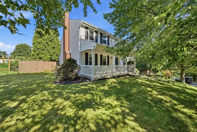 10153 Sudberry Dr gallery image 2