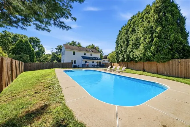 10153 Sudberry Dr gallery image 8