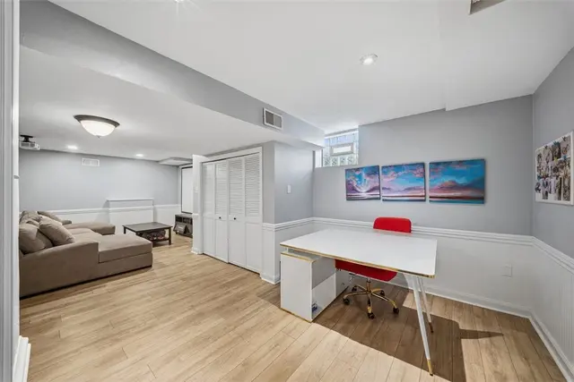 10153 Sudberry Dr gallery image 13