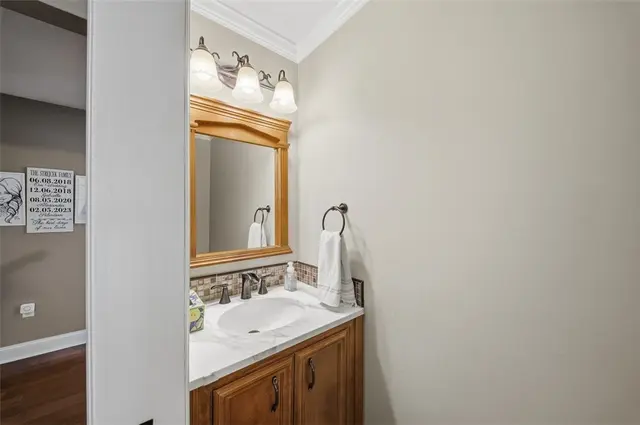 10153 Sudberry Dr gallery image 25