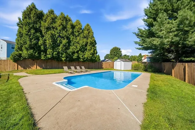 10153 Sudberry Dr gallery image 35