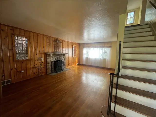 1018 GRANDVIEW AVE. gallery image 18