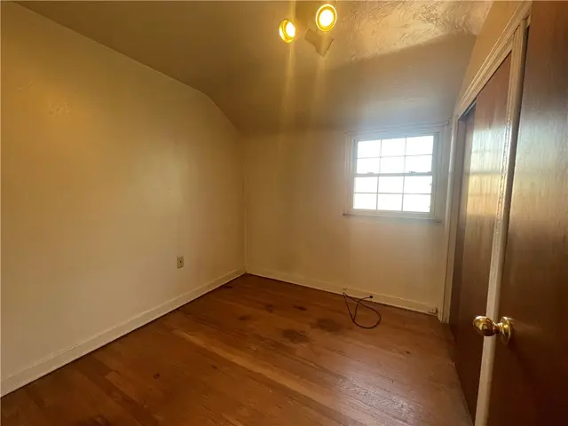 1018 GRANDVIEW AVE. gallery image 22