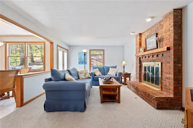 10183 Meinert Road gallery image 11