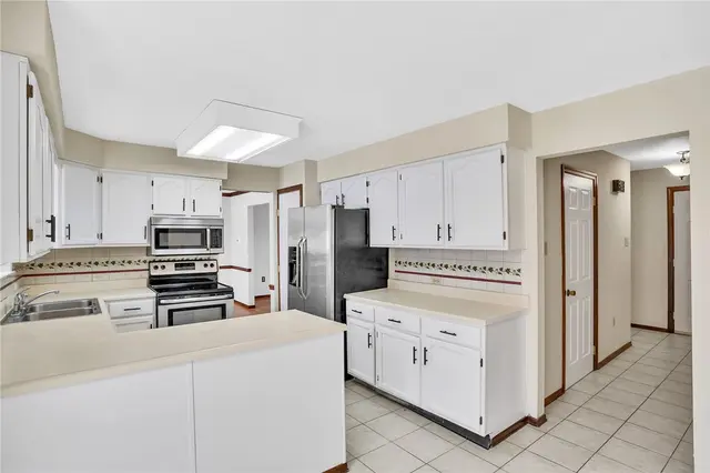 10191 Sudberry Dr gallery image 8