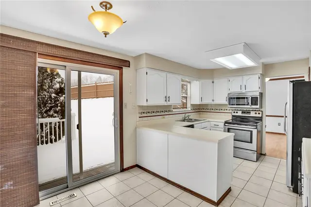 10191 Sudberry Dr gallery image 10