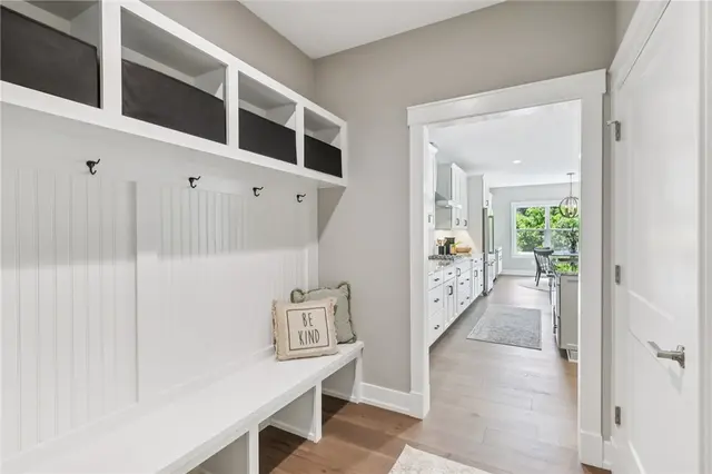 102 Bartlett Lane. gallery image 23