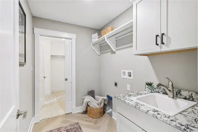 102 Bartlett Lane. gallery image 30