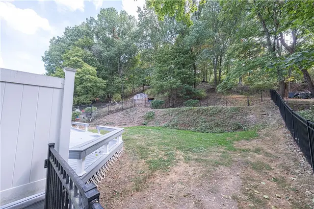 102 Buehner Dr gallery image 6
