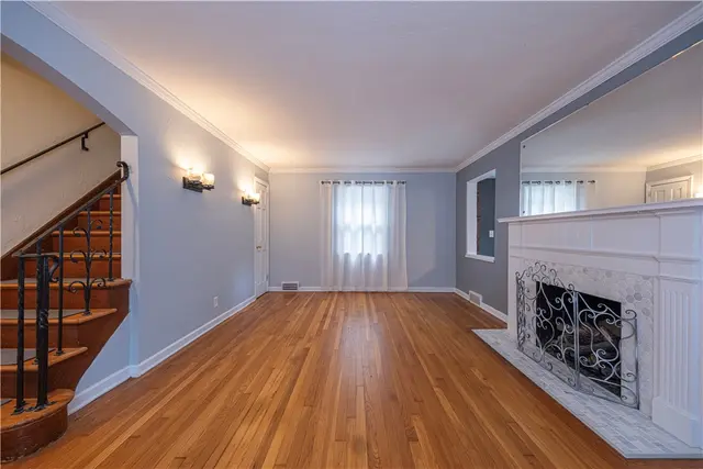102 Buehner Dr gallery image 12