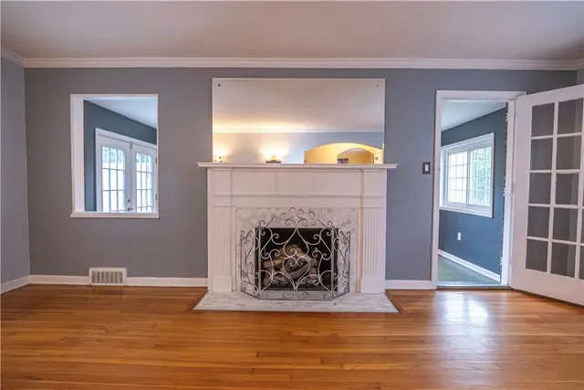 102 Buehner Dr gallery image 27