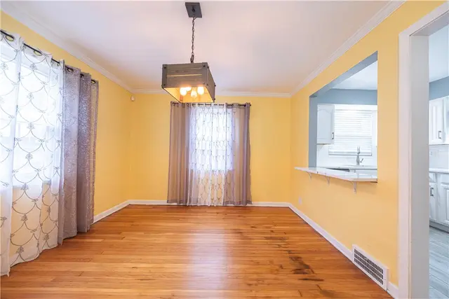 102 Buehner Dr gallery image 28