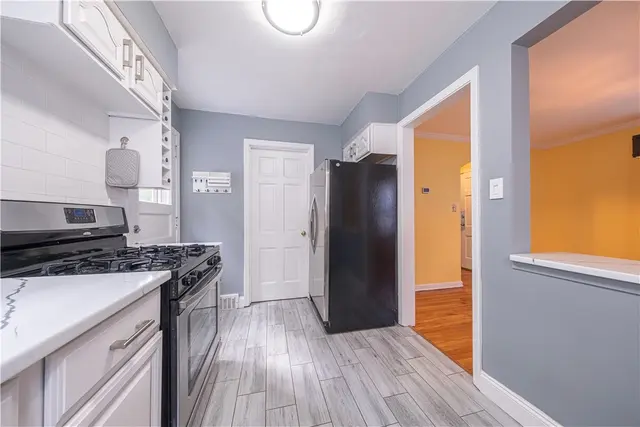 102 Buehner Dr gallery image 30