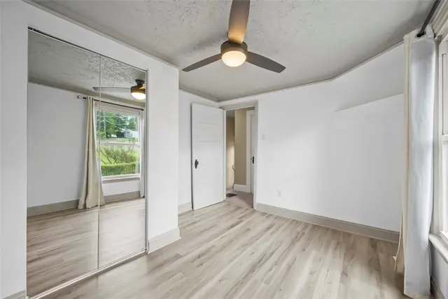 102 Clarks Ln gallery image 18