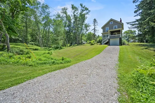 102 Clarks Ln gallery image 22