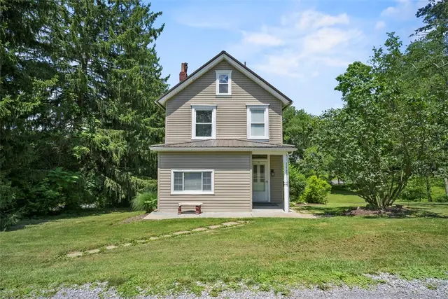 102 Clarks Ln gallery image 23