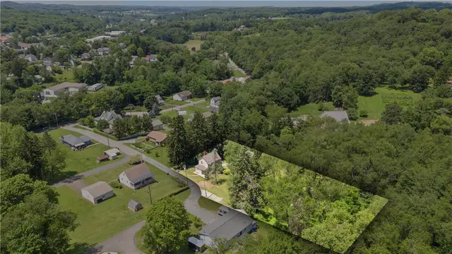 102 Clarks Ln gallery image 29