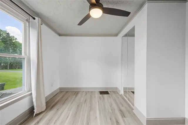 102 Clarks Ln gallery image 34