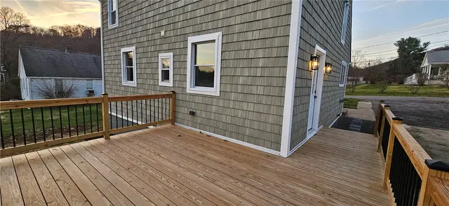 102 Donald Ave gallery image 33