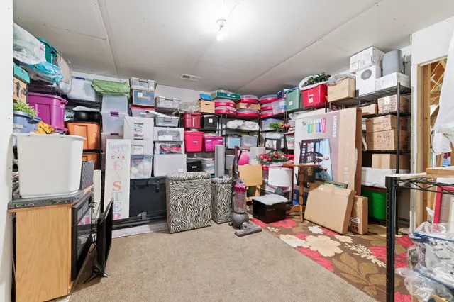 102 Lex LANE gallery image 3