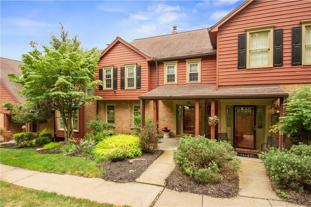 102 Sewickley Heights Dr gallery image 4