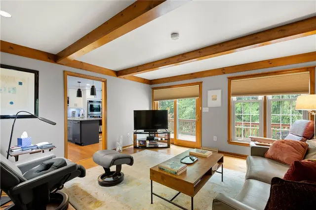 102 Sewickley Heights Dr gallery image 6