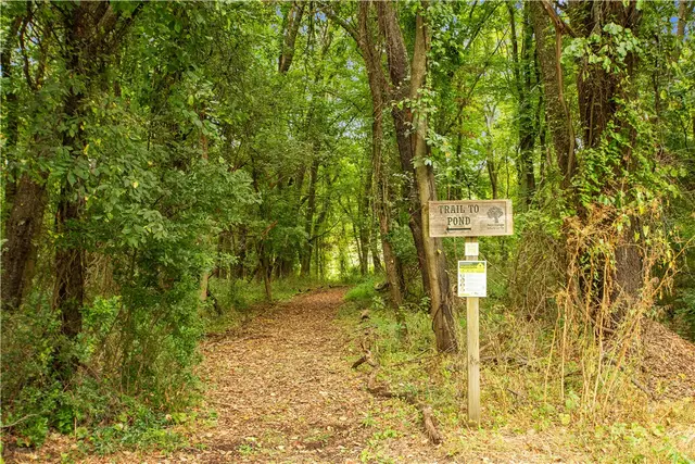 102 Sewickley Heights Dr gallery image 18