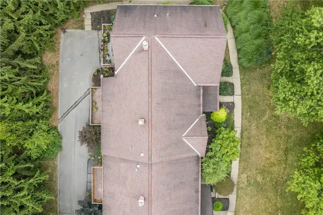 102 Sewickley Heights Dr gallery image 21