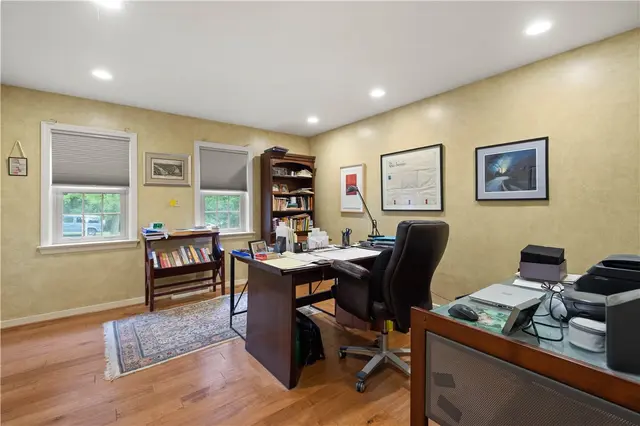 102 Sewickley Heights Dr gallery image 26