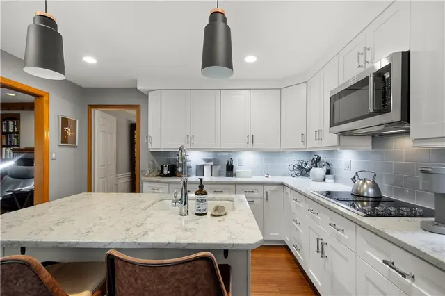 102 Sewickley Heights Dr gallery image 35