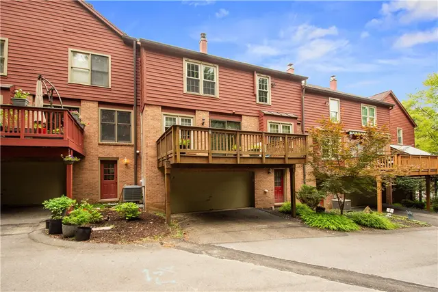 102 Sewickley Heights Dr gallery image 38