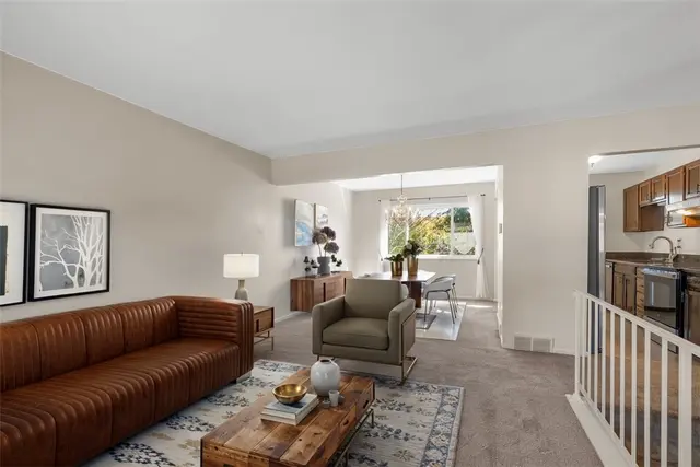 102 Tangerine Terrace gallery image 30