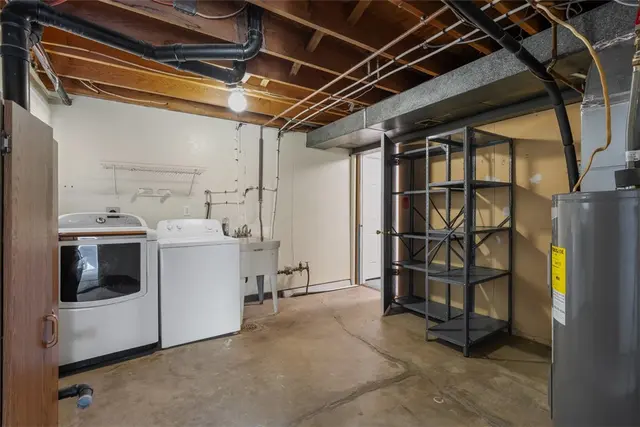 102 Tangerine Terrace gallery image 36