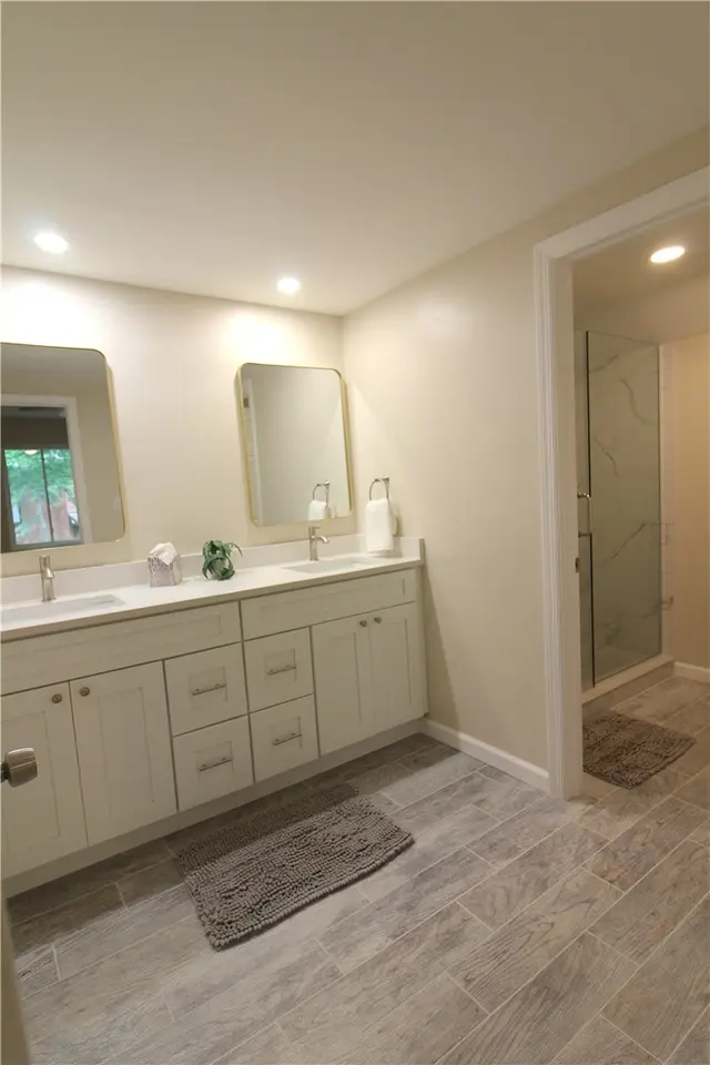 102 Trailside Dr gallery image 22