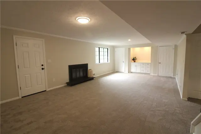 102 Trailside Dr gallery image 24