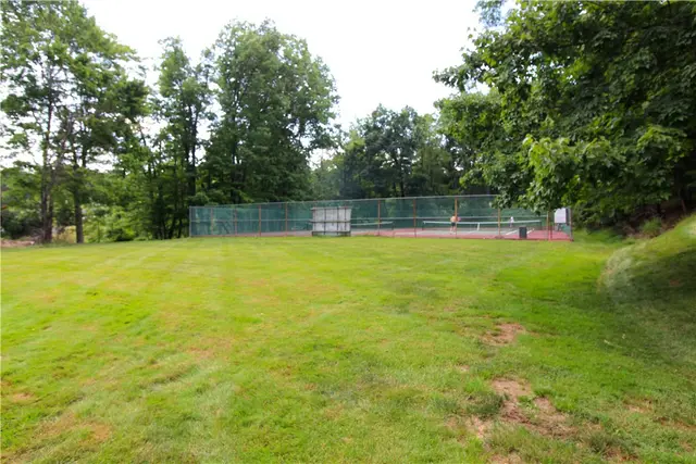 102 Trailside Dr gallery image 41