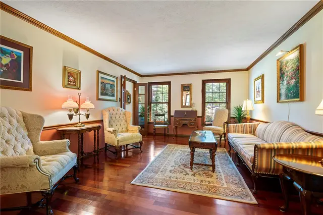 10207 Country Manor Ln gallery image 11