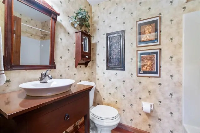 10207 Country Manor Ln gallery image 23