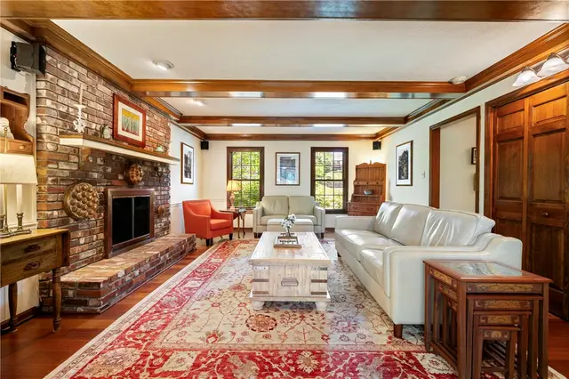 10207 Country Manor Ln gallery image 34