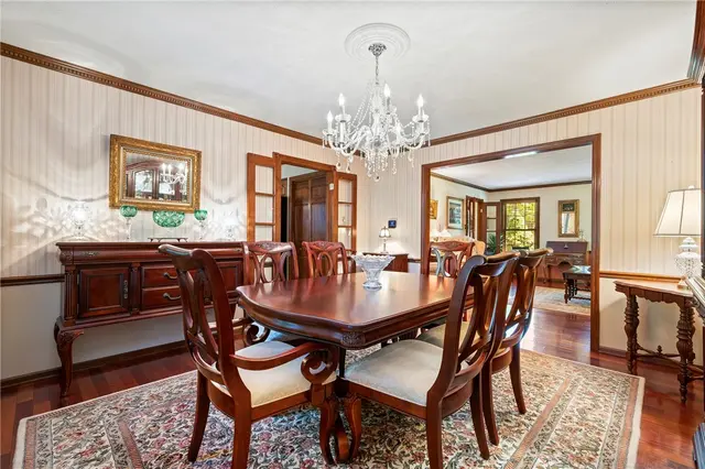 10207 Country Manor Ln gallery image 42
